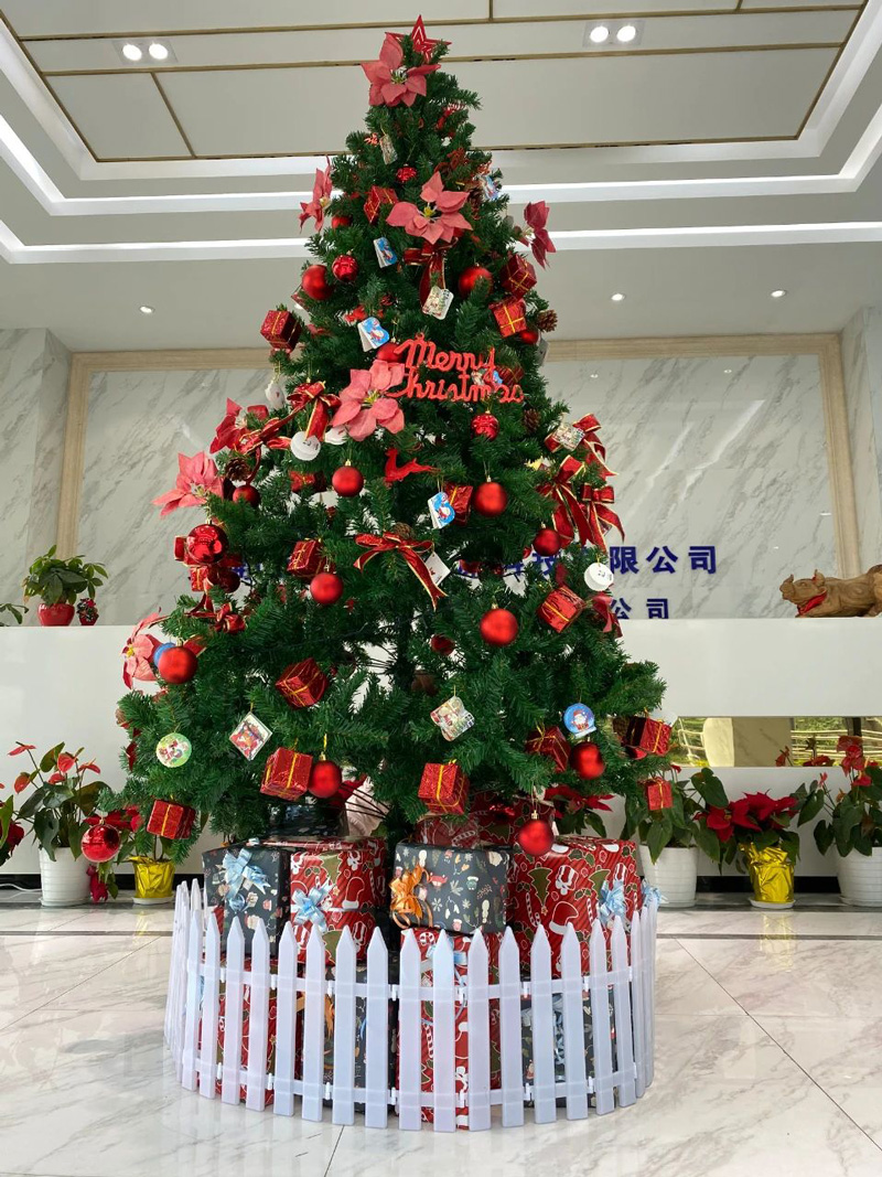 缤纷平安夜，欢乐圣诞节 | 宝开举办第四季度员工集体生日会