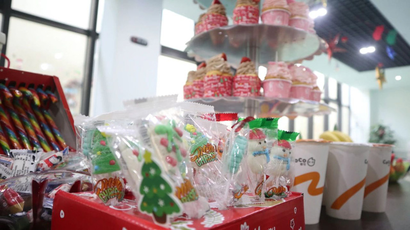 缤纷平安夜，欢乐圣诞节 | 宝开举办第四季度员工集体生日会