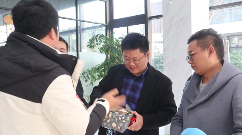 缤纷平安夜，欢乐圣诞节 | 宝开举办第四季度员工集体生日会