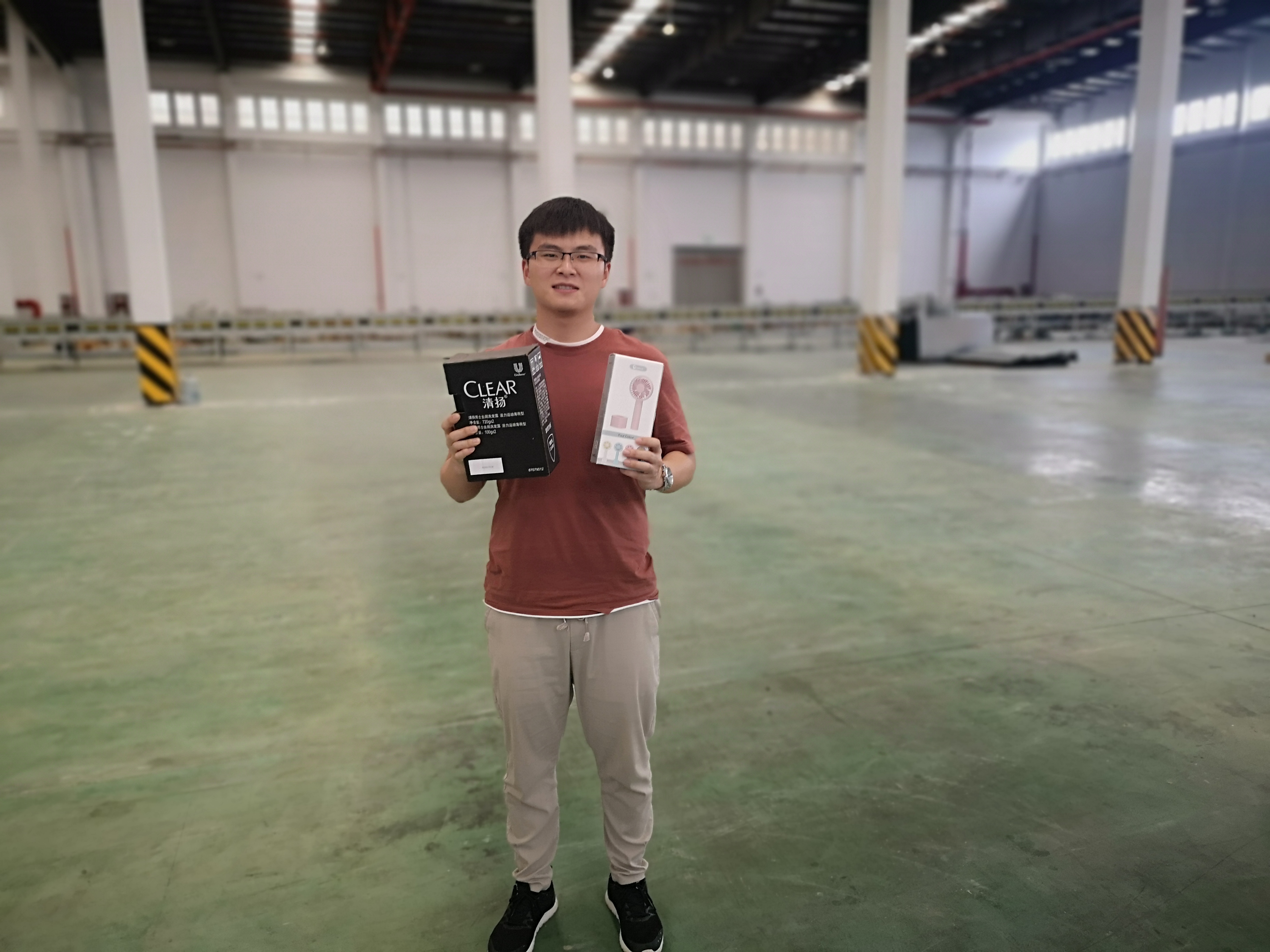 关爱职工 · 夏送清凉 | 宝开工会赴一线送清凉，致敬高温下的坚守