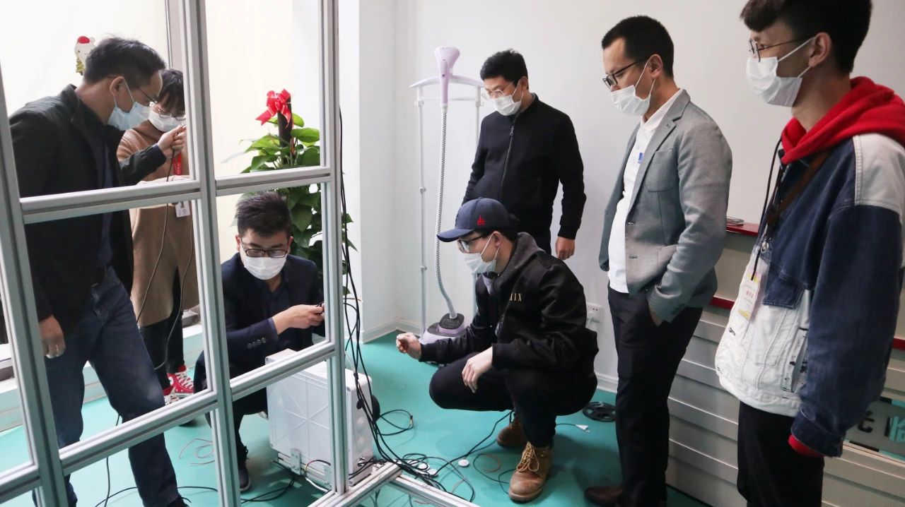 新品上线 ｜ 汤姆迅开展「灯带式播种墙」专题培训