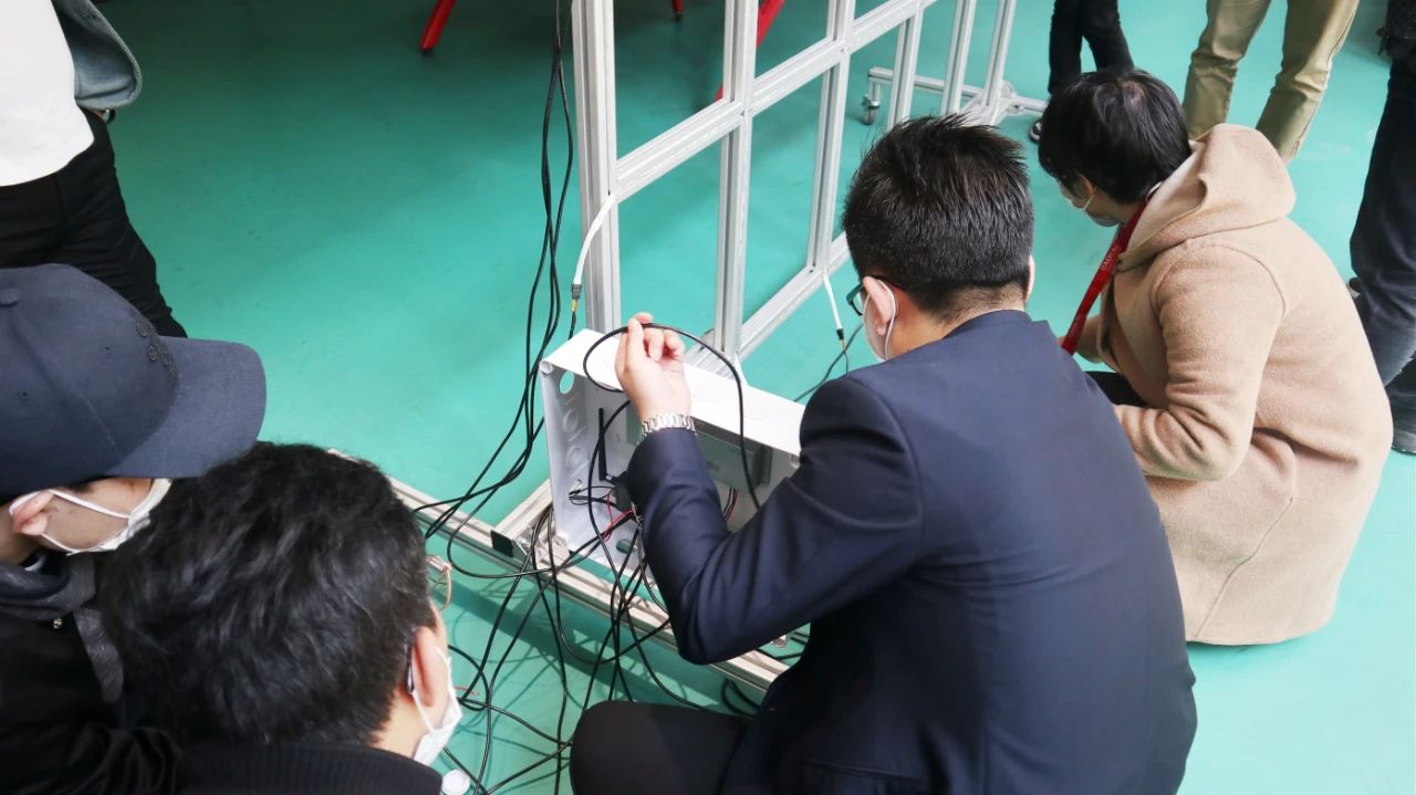 新品上线 ｜ 汤姆迅开展「灯带式播种墙」专题培训