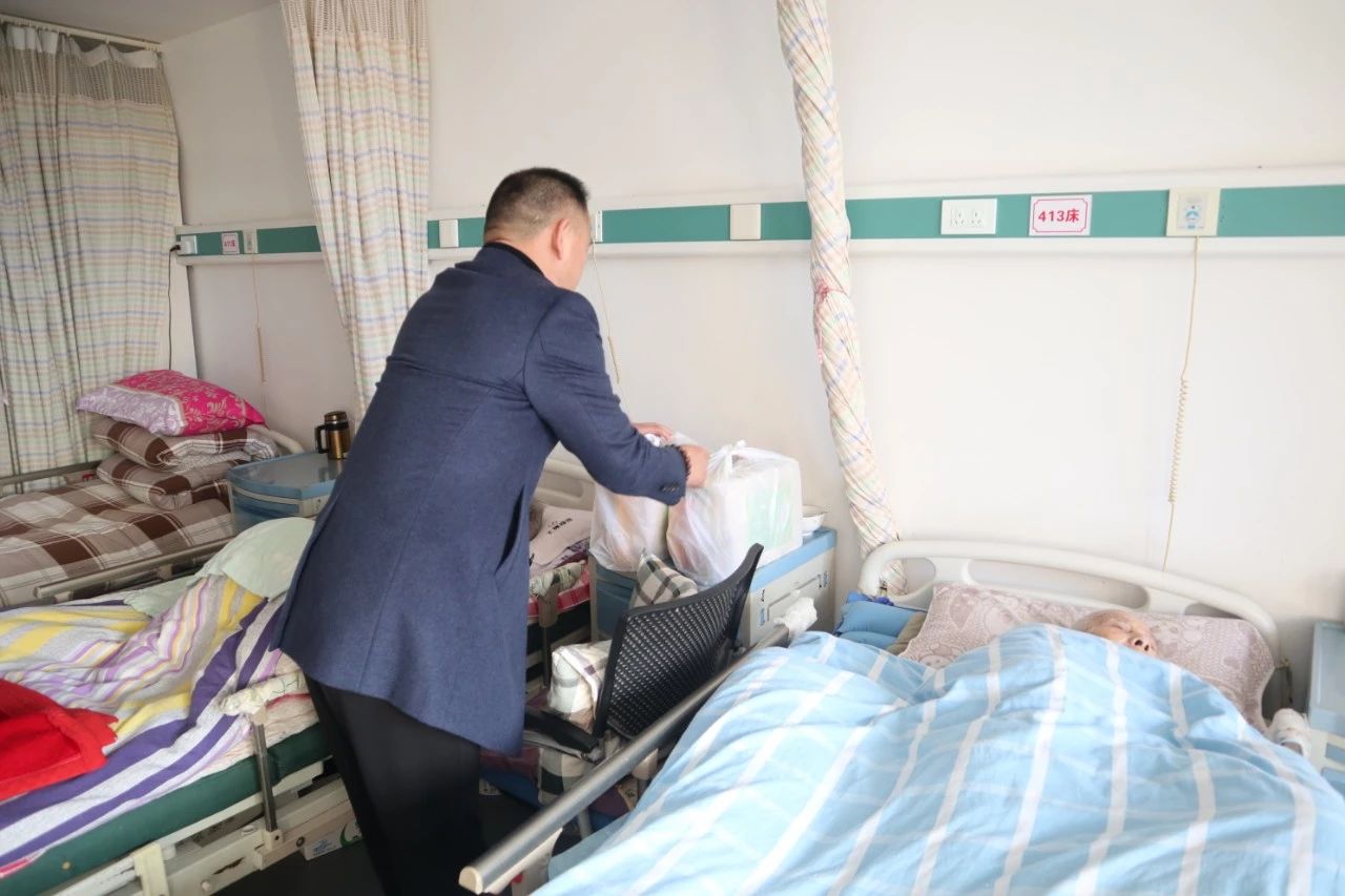 敬老爱老·传承美德 | 宝开跨年公益行——走进敬老院