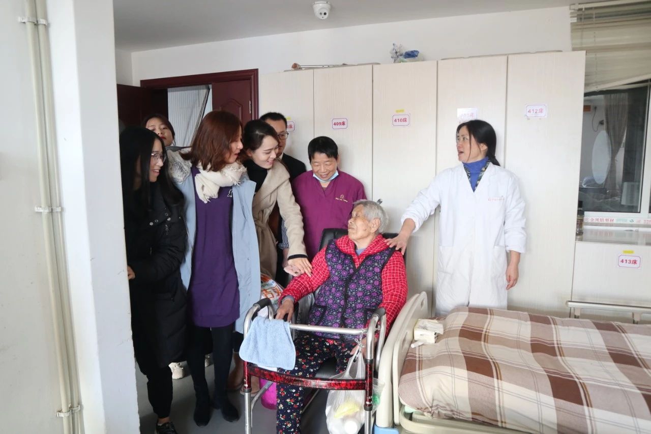 敬老爱老·传承美德 | 宝开跨年公益行——走进敬老院