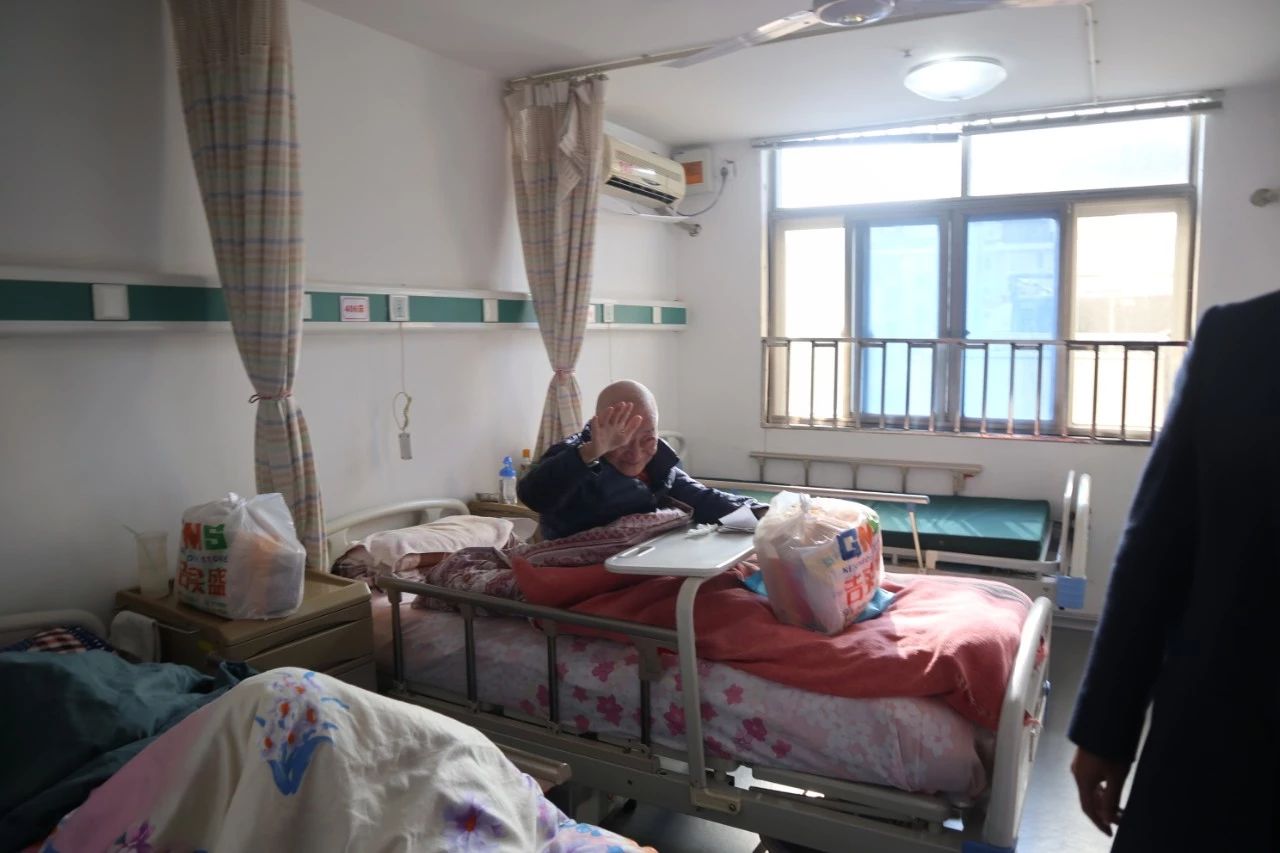 敬老爱老·传承美德 | 宝开跨年公益行——走进敬老院