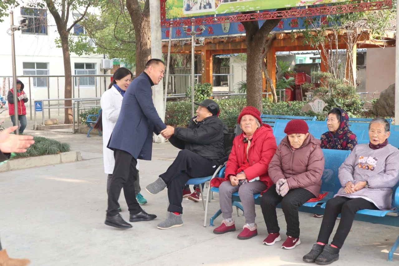 敬老爱老·传承美德 | 宝开跨年公益行——走进敬老院