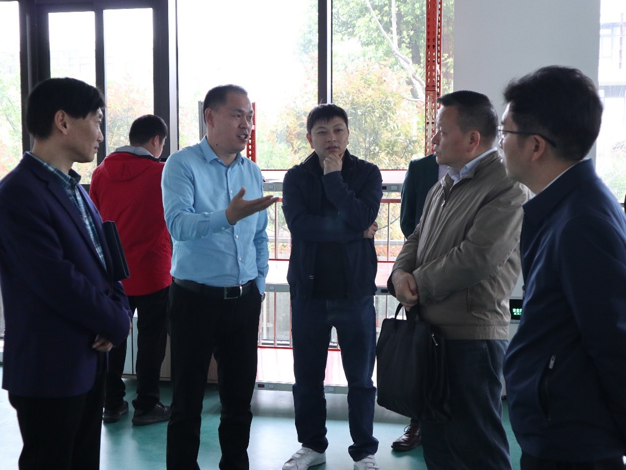 新闻 | 云南省委办公厅、闵行区委办公室、闵行区吴泾镇党委领导莅临上海宝开考察调研