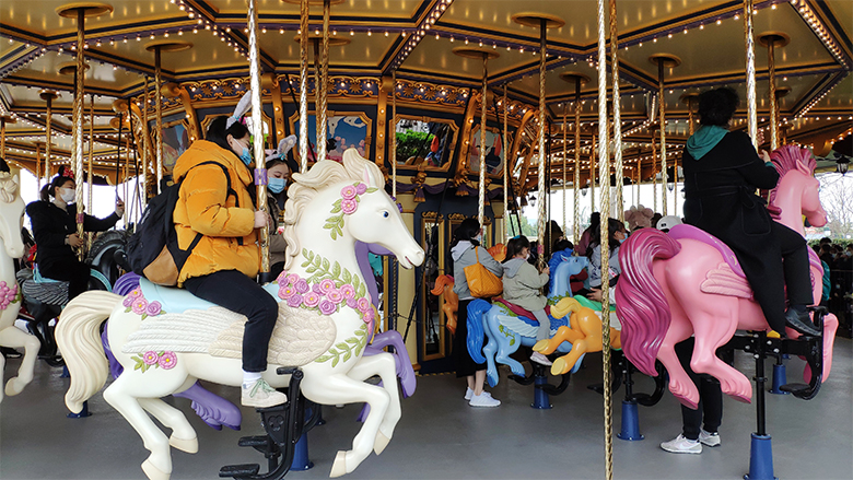 Happy Women’s Day | 欢度三八节，我们相约上海迪士尼乐园