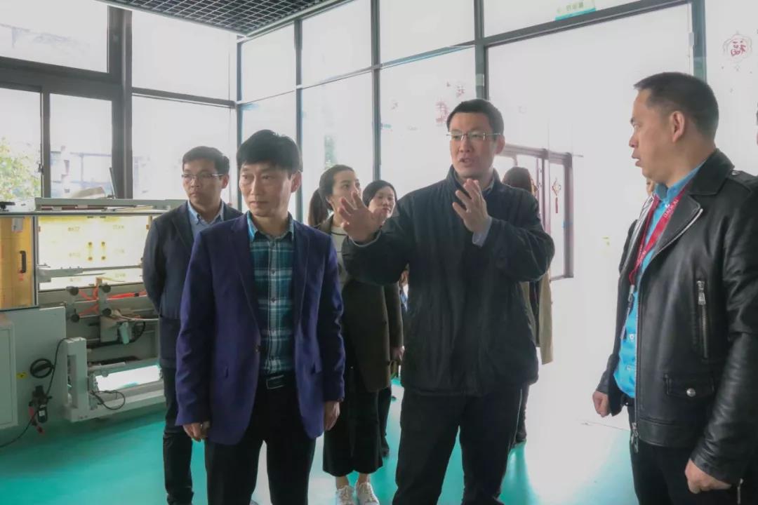 简讯 | 党建引领,助力企业发展!上海市委党校领导一行莅临宝开考察调研!