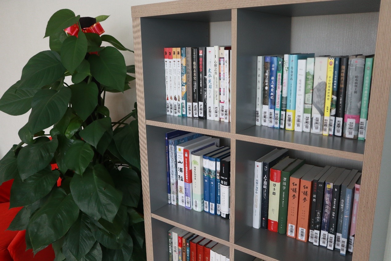 企业书香 | 宝开新建职工书屋，“小书屋”构建精神“大家园”